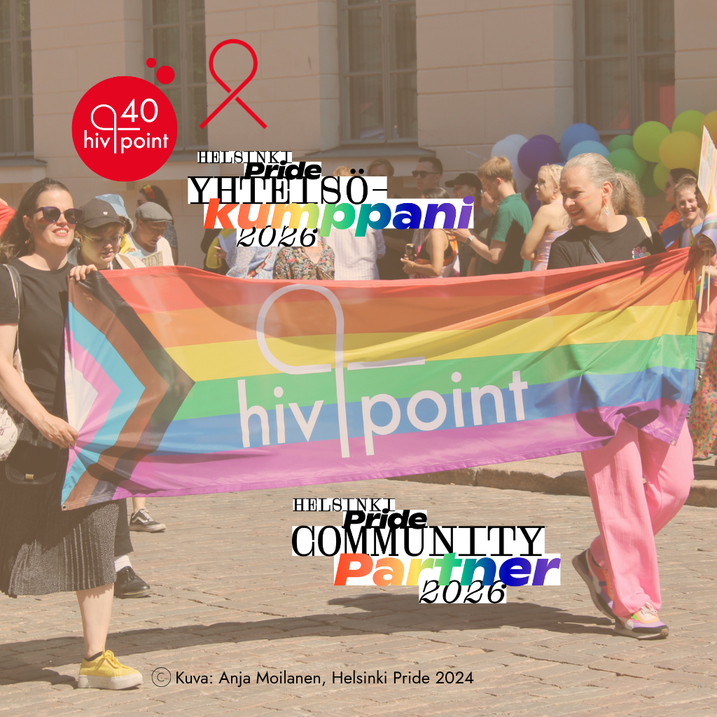Hivpointin toiminnanjohtaja Vilma Pietilä ja ennaltaehkäisy ja palvelutoiminnan päällikkö Jenny Tigerstedt kantavat Pride-lippua ylpeydellä Helsinki Pridellä 2024. Kuvan on ottanut Anja Moilanen.