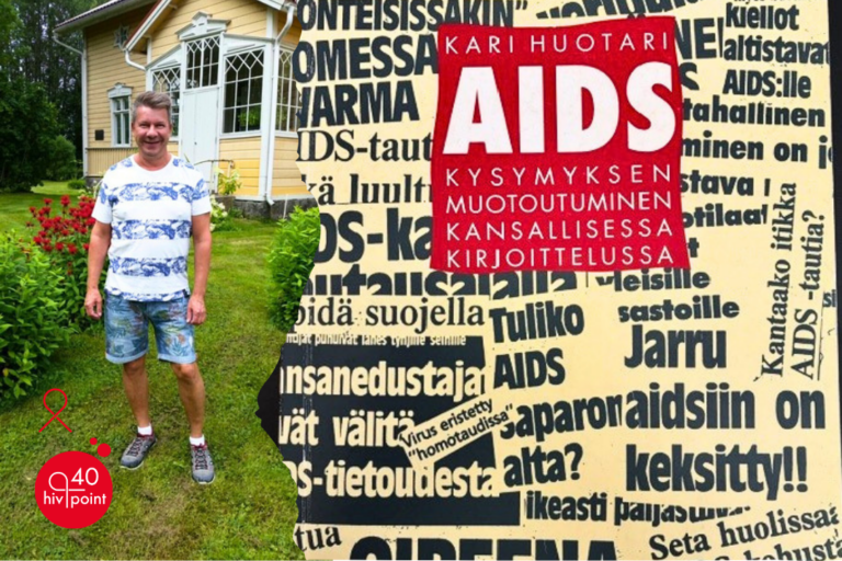 Tutkija Kari Huotari artikkelin kirjoittajan Teppo Heikkisen kartanon edustalla kesämaisemissa.